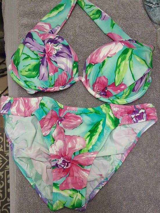 VENUS Other - VENUS GODDESS Floral Swim Bikini in Aqua, Pink and Green